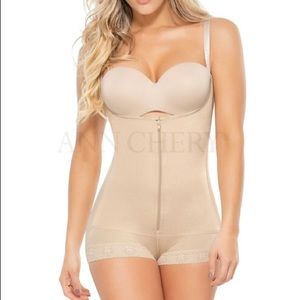 Ann Chery Shape Wear  Nude Size M